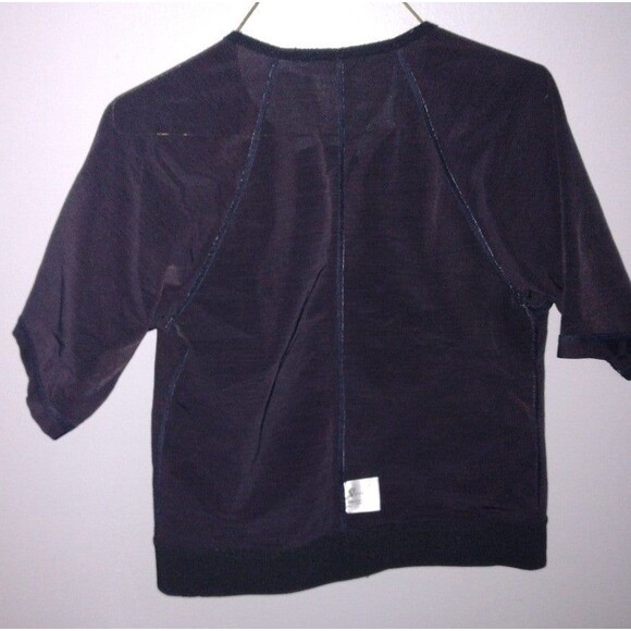 Veronique Design Compression Top w Sleeve - Picture 3 of 10